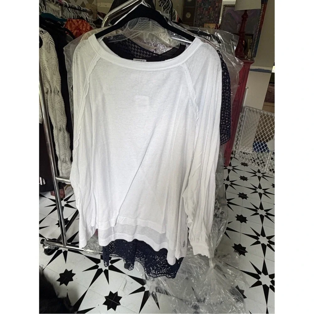 We The Free Free People White‎ Raglan Seam Long Sleeve Top Small NWT
